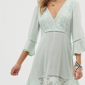 En creme dress size L